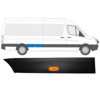 Aizmugurējā spārna sānu josla ar lukturi priekš Volkswagen Crafter 2005-2017 / Labā / Komplekts 13993