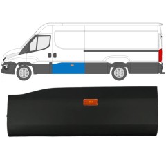 Bīdāmo durvju sānu josla ar lukturi priekš Iveco Daily 2014-2019 / Kreisā / Komplekts 11971
