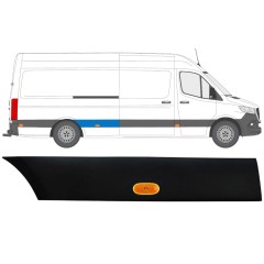 Aizmugurējā spārna sānu josla ar lukturi priekš Mercedes Sprinter 2018- / Labā / Komplekts 12964